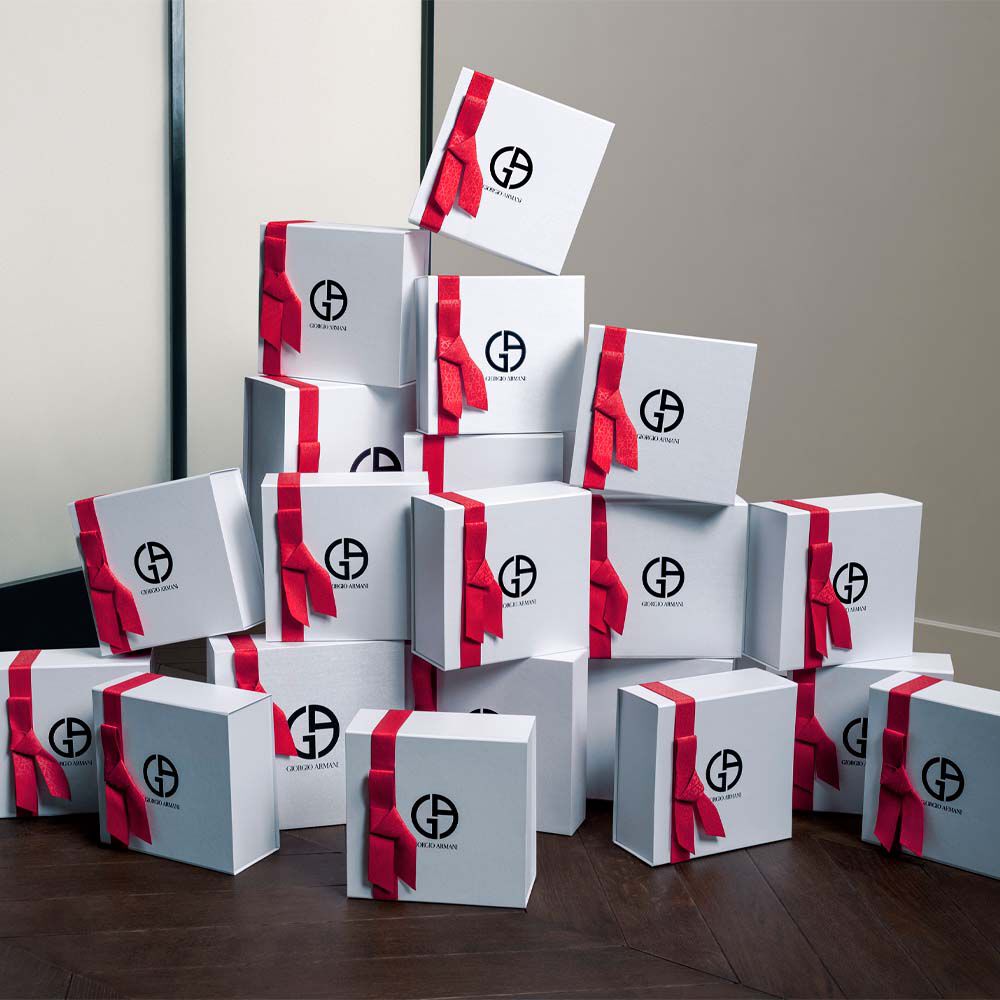 EXCLUSIVE GIFTS WITH YOUR PURCHASE
