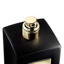 عطر بوا دانسان من مجموعة أرماني بريفيه