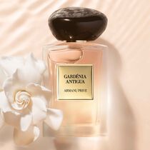 عطر غاردينيا أنتيغوا من مجموعة أرماني بريفيه